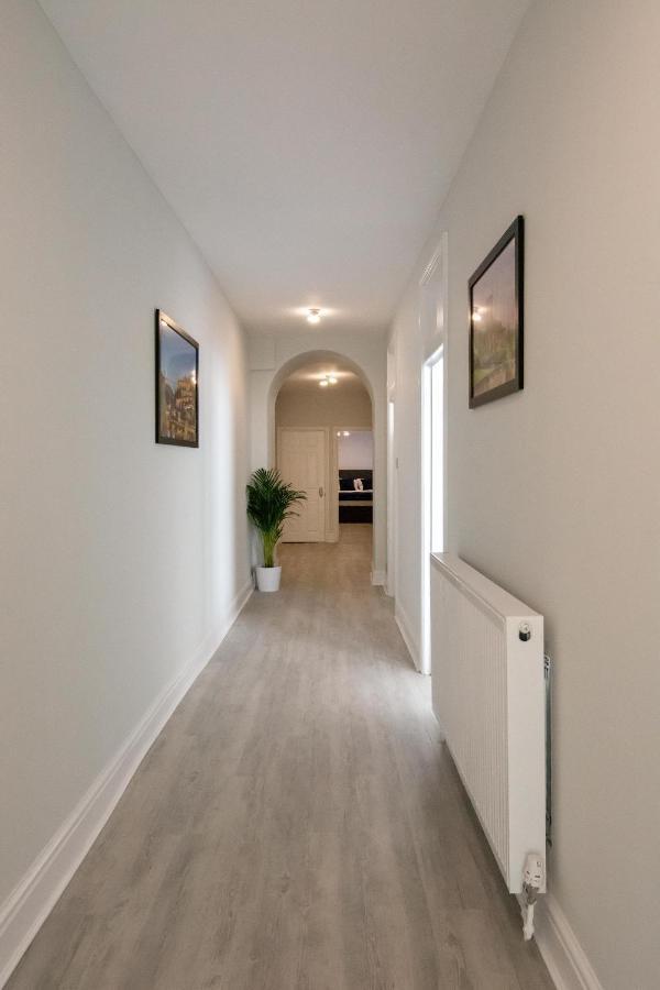 Free Parking! Very Large 2 Bedroom Clifton Flat Бристоль Экстерьер фото