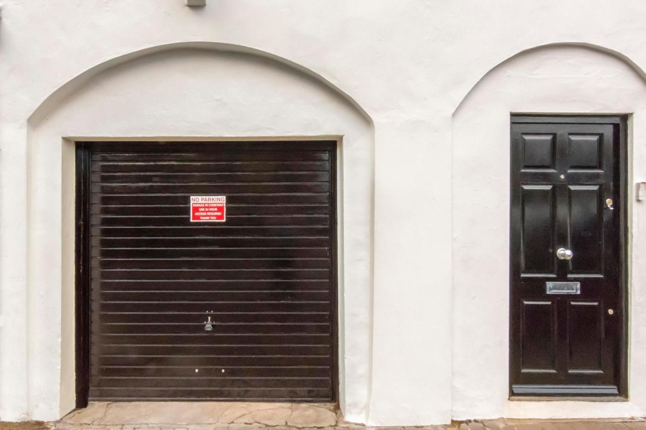 Free Parking! Very Large 2 Bedroom Clifton Flat Бристоль Экстерьер фото